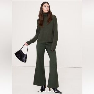MID-RISE FLARE ITALIAN TWILL PANT GREEN TEXTURE - 2